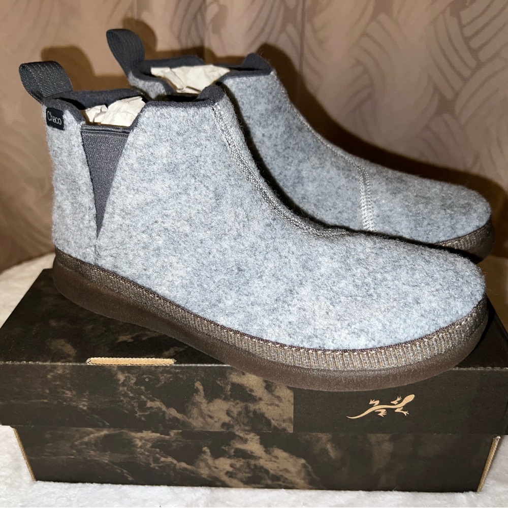 Chaco Revel Chelsea V Shoe, Gray Size 6.5 NIB